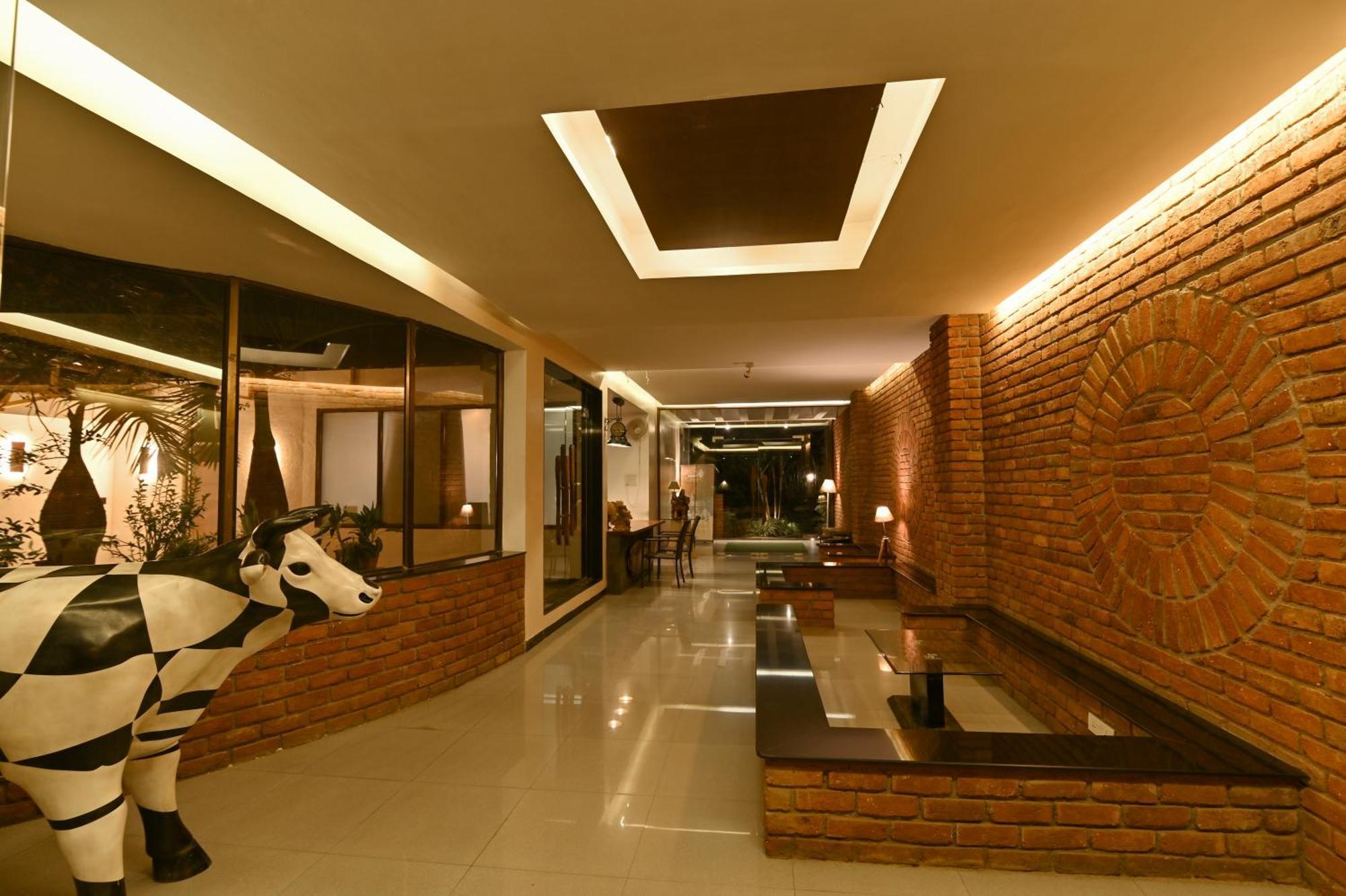 Saj By The Lake, มาลเชจคาต ภายนอก รูปภาพ