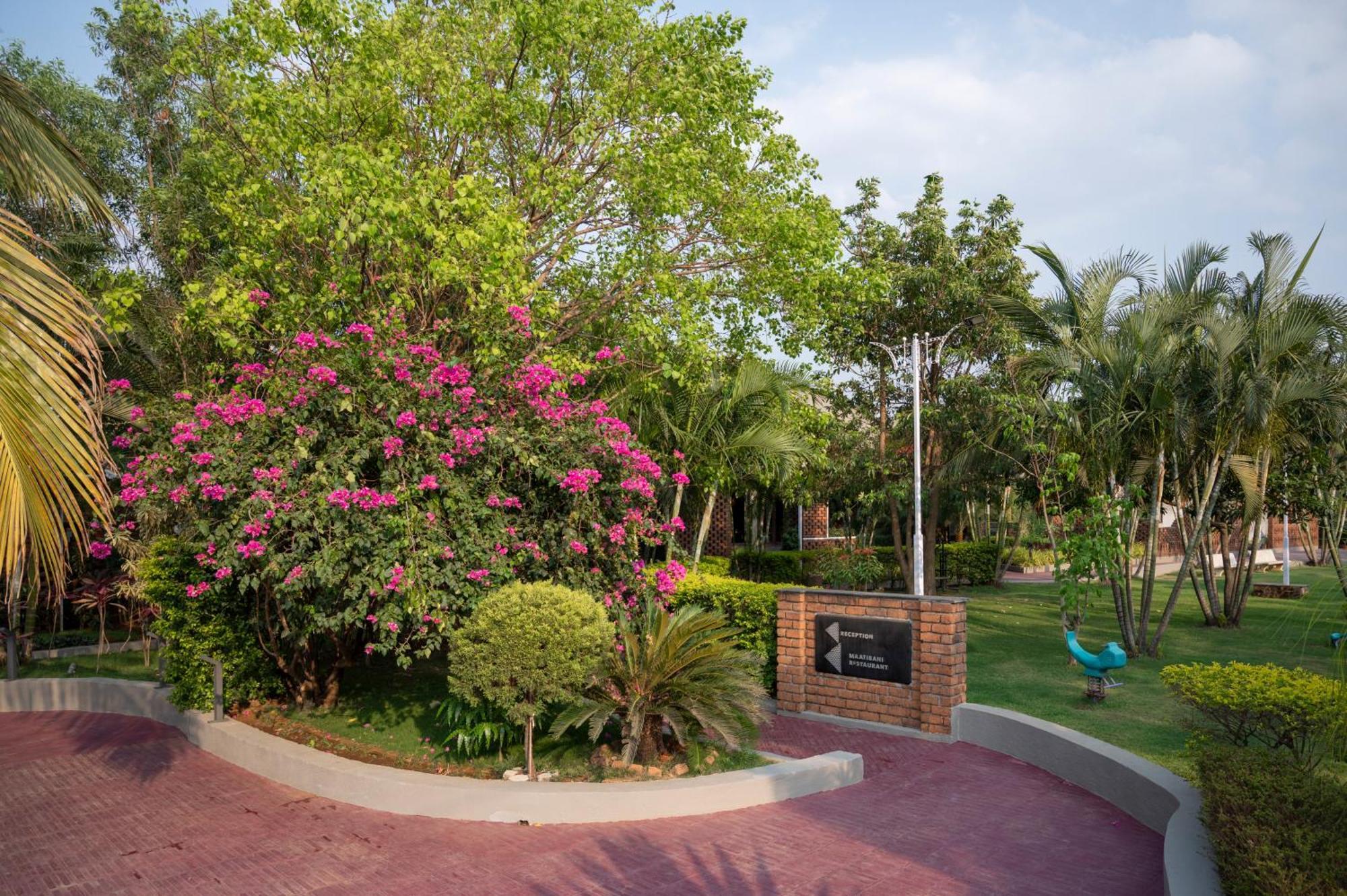Saj By The Lake, มาลเชจคาต ภายนอก รูปภาพ